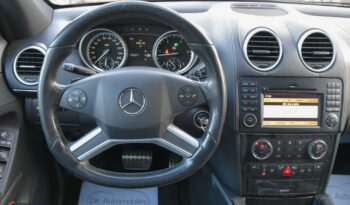 MERCEDES-BENZ ML  | 4×4 (stały) | Automatyczna | 204 KM | Czarny full