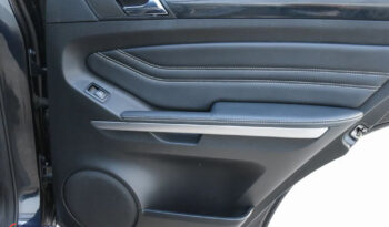 MERCEDES-BENZ ML  | 4×4 (stały) | Automatyczna | 204 KM | Czarny full