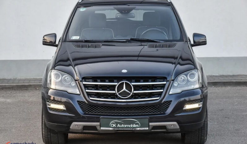 MERCEDES-BENZ ML  | 4×4 (stały) | Automatyczna | 204 KM | Czarny full