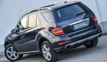 MERCEDES-BENZ ML  | 4×4 (stały) | Automatyczna | 204 KM | Czarny full