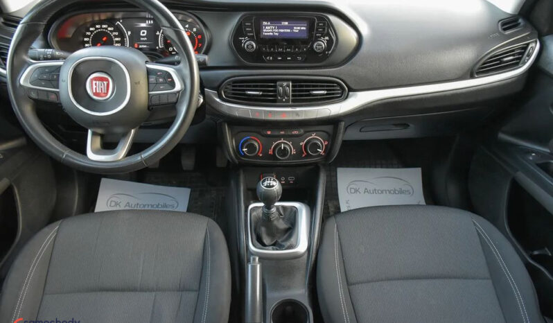 FIAT Tipo  | FWD (przód) | Manualna | 95 KM | Brązowy full