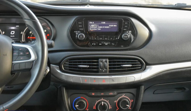 FIAT Tipo  | FWD (przód) | Manualna | 95 KM | Brązowy full
