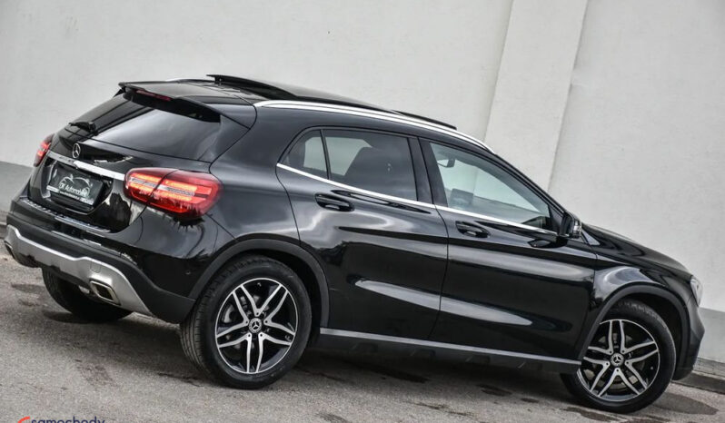 MERCEDES-BENZ GLA  | FWD (przód) | Automatyczna | 156 KM | Czarny full