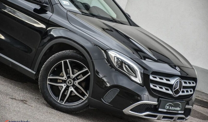 MERCEDES-BENZ GLA  | FWD (przód) | Automatyczna | 156 KM | Czarny full