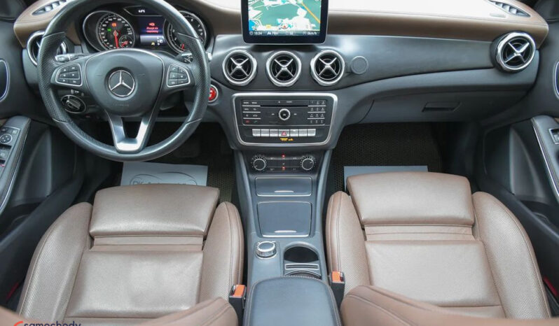 MERCEDES-BENZ GLA  | FWD (przód) | Automatyczna | 156 KM | Czarny full