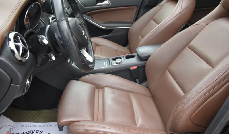 MERCEDES-BENZ GLA  | FWD (przód) | Automatyczna | 156 KM | Czarny full
