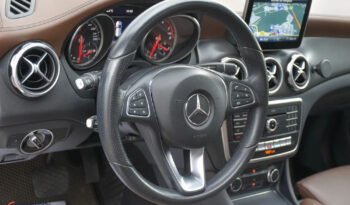 MERCEDES-BENZ GLA  | FWD (przód) | Automatyczna | 156 KM | Czarny full