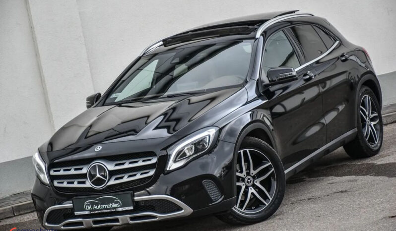 MERCEDES-BENZ GLA  | FWD (przód) | Automatyczna | 156 KM | Czarny full