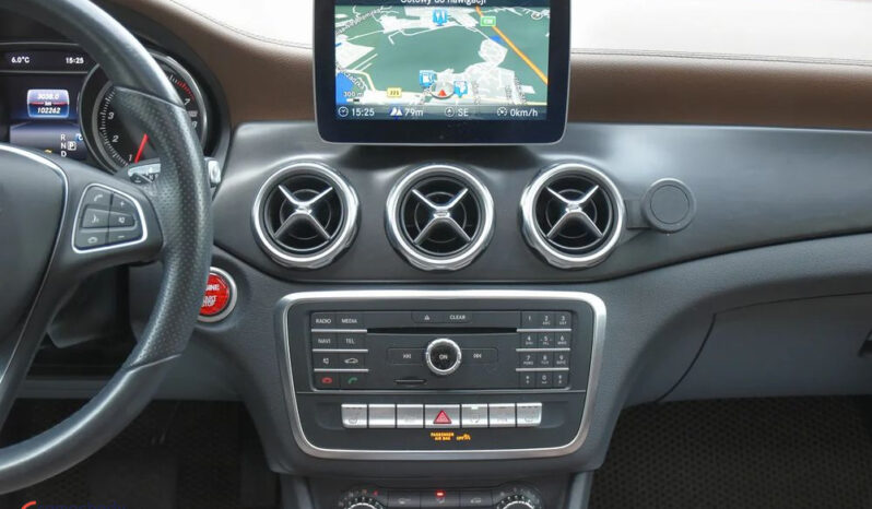 MERCEDES-BENZ GLA  | FWD (przód) | Automatyczna | 156 KM | Czarny full