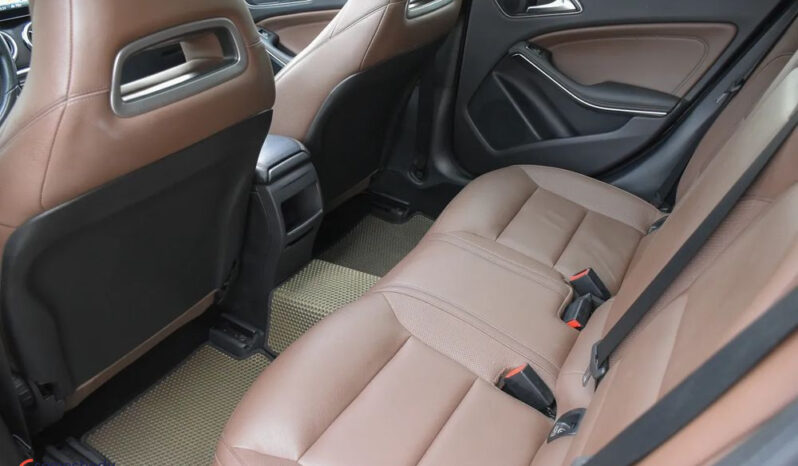 MERCEDES-BENZ GLA  | FWD (przód) | Automatyczna | 156 KM | Czarny full