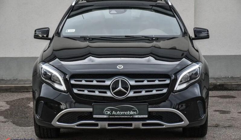 MERCEDES-BENZ GLA  | FWD (przód) | Automatyczna | 156 KM | Czarny full