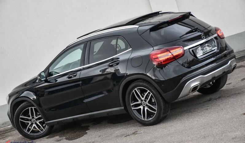 MERCEDES-BENZ GLA  | FWD (przód) | Automatyczna | 156 KM | Czarny full