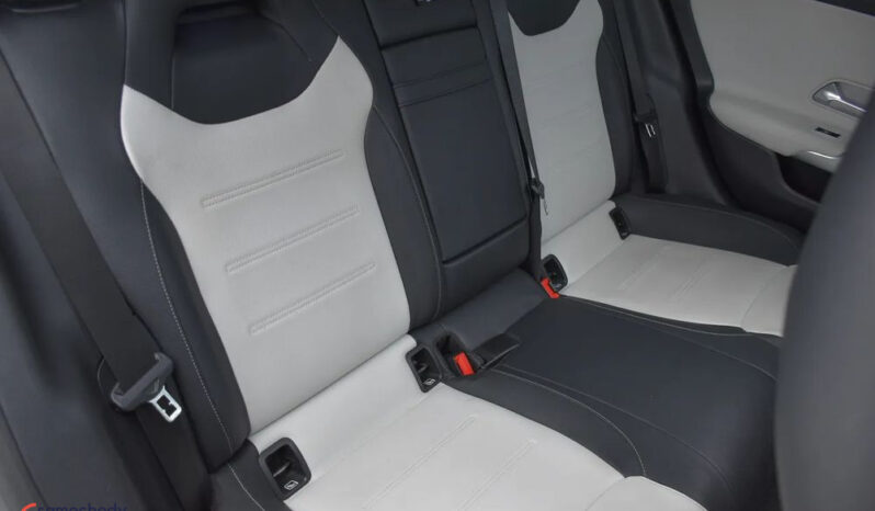 MERCEDES-BENZ CLA  | FWD (przód) | Automatyczna | 150 KM | Szary full