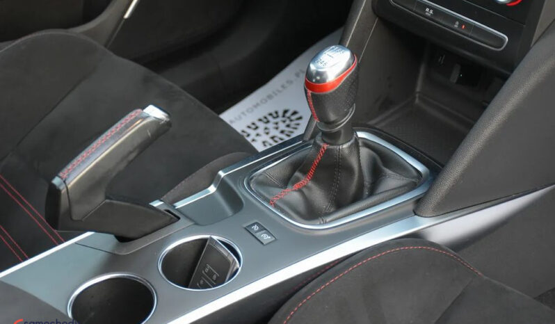RENAULT Megane  | FWD (przód) | Manualna | 300 KM | Złoty full