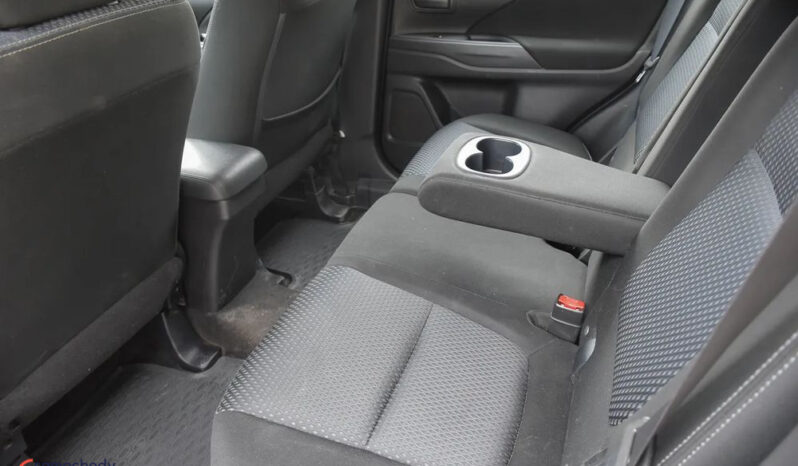 MITSUBISHI Outlander  | FWD (przód) | Manualna | 150 KM | Złoty full