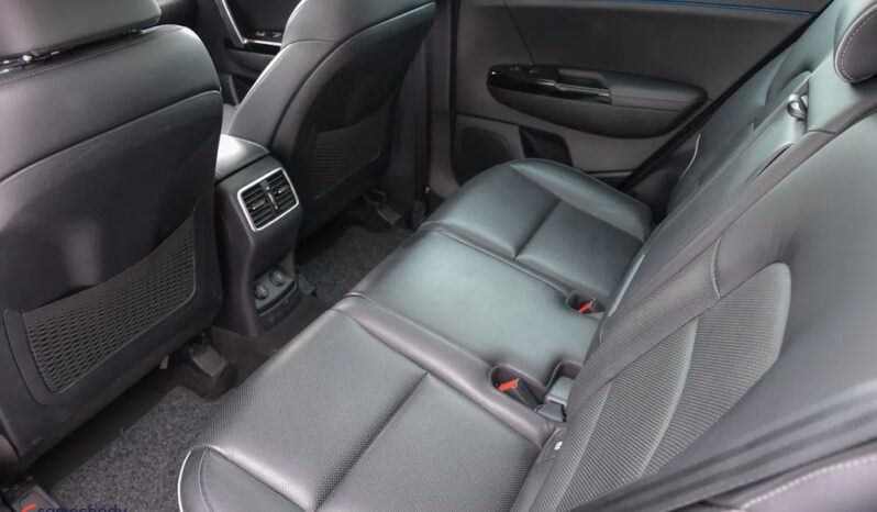 KIA Sportage  | 4×4 (stały) | Automatyczna | 177 KM | Szary full
