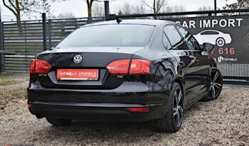 VOLKSWAGEN Jetta  | FWD (przód) | Automatyczna | 105 KM | Czarny full