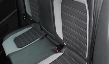 VOLKSWAGEN Jetta  | FWD (przód) | Automatyczna | 105 KM | Czarny full