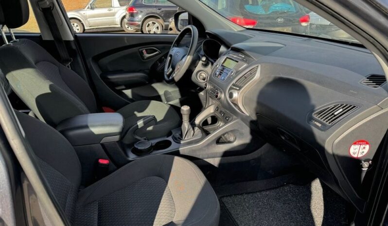 HYUNDAI ix35  | FWD (przód) | Manualna | 163 KM | Szary full