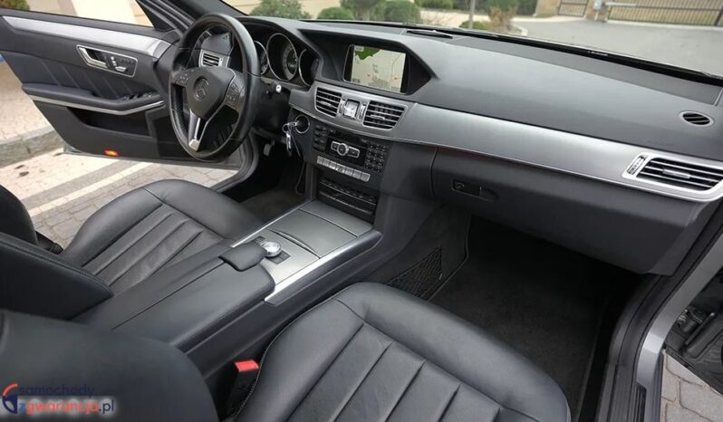 MERCEDES-BENZ E-klasse AMG | RWD (tył) | Automatyczna | 252 KM | Szary full