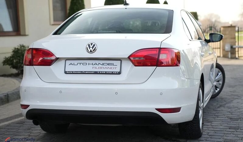 VOLKSWAGEN Jetta  | FWD (przód) | Manualna | 105 KM | Biały full