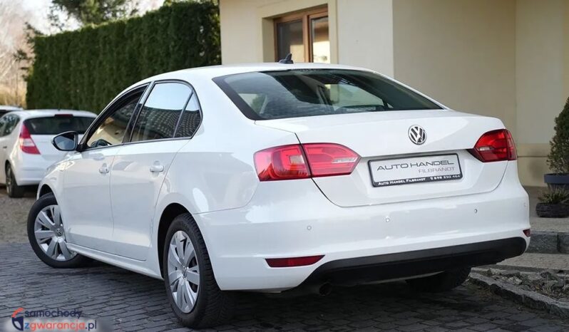 VOLKSWAGEN Jetta  | FWD (przód) | Manualna | 105 KM | Biały full