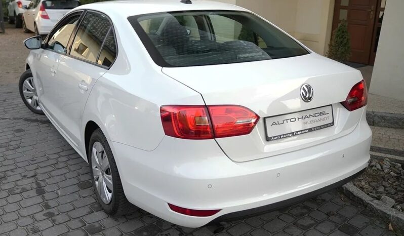 VOLKSWAGEN Jetta  | FWD (przód) | Manualna | 105 KM | Biały full
