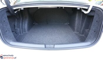 VOLKSWAGEN Jetta  | FWD (przód) | Manualna | 105 KM | Biały full