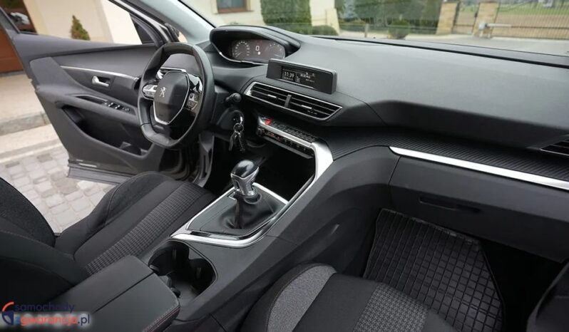 PEUGEOT 3008  | FWD (przód) | Manualna | 130 KM | Zielony full