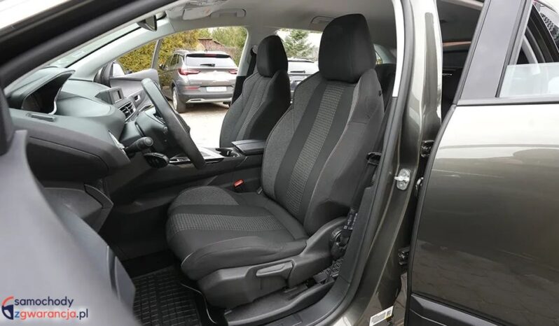 PEUGEOT 3008  | FWD (przód) | Manualna | 130 KM | Zielony full