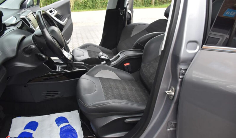 PEUGEOT 2008  | FWD (przód) | Manualna | 110 KM | Szary full