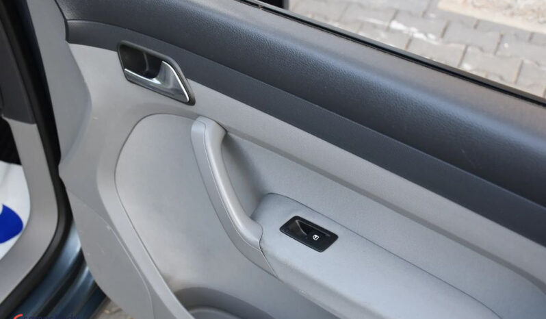VOLKSWAGEN Caddy | FWD (przód) | Manualna | 105 KM | Szary full