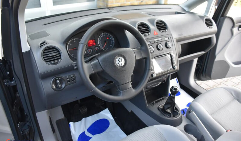 VOLKSWAGEN Caddy | FWD (przód) | Manualna | 105 KM | Szary full