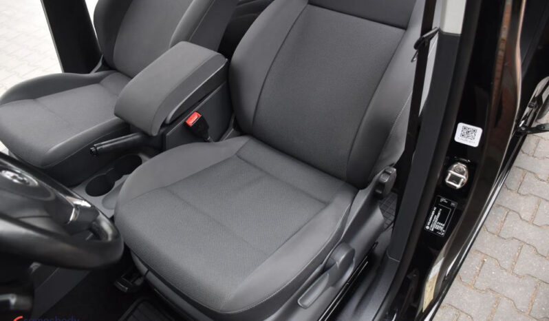 VOLKSWAGEN Caddy | FWD (przód) | Manualna | 102 KM | Czarny full