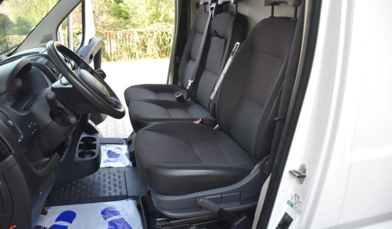 PEUGEOT Boxer  | FWD (przód) | Manualna | 110 KM | Biały full