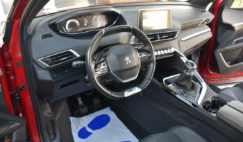 PEUGEOT 3008  | FWD (przód) | Manualna | 130 KM | Czerwony full