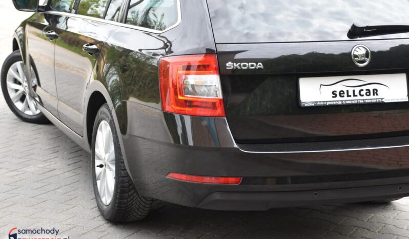 SKODA Octavia  | FWD (przód) | Manualna | 115 KM | Czarny full