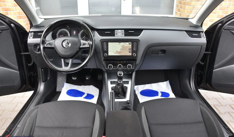 SKODA Octavia  | FWD (przód) | Manualna | 115 KM | Czarny full