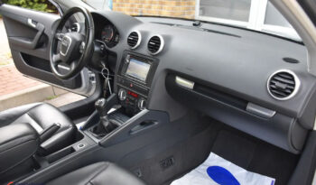 AUDI A3  | FWD (przód) | Manualna | 140 KM | Srebrny full