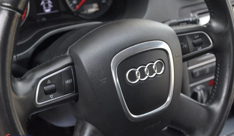 AUDI A3  | FWD (przód) | Manualna | 140 KM | Srebrny full