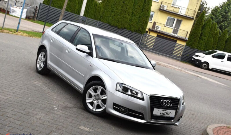 AUDI A3  | FWD (przód) | Manualna | 140 KM | Srebrny full