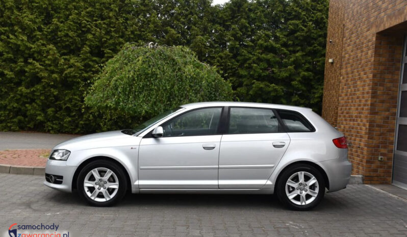 AUDI A3  | FWD (przód) | Manualna | 140 KM | Srebrny full