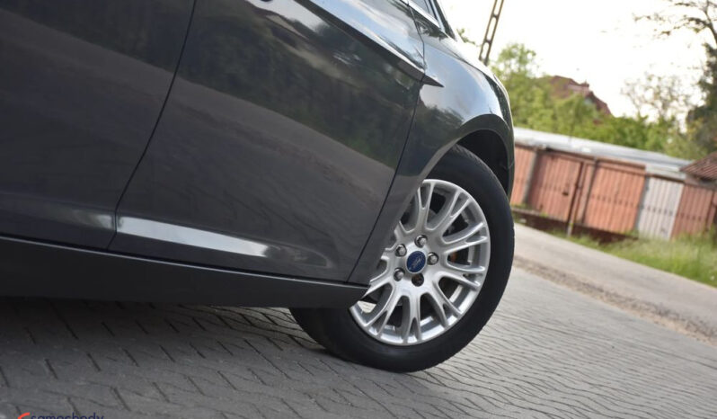 FORD Focus  | FWD (przód) | Manualna | 95 KM | Inny kolor full
