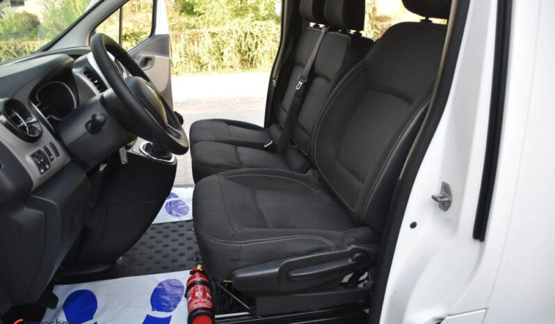 RENAULT Trafic | przedni | Manualna | 95 KM | Biały full