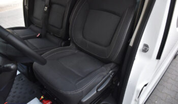 RENAULT Trafic | przedni | Manualna | 95 KM | Biały full