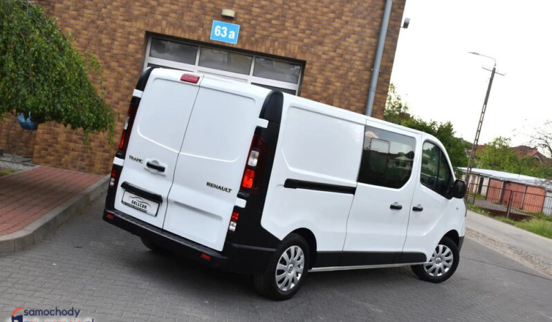 RENAULT Trafic | przedni | Manualna | 95 KM | Biały full