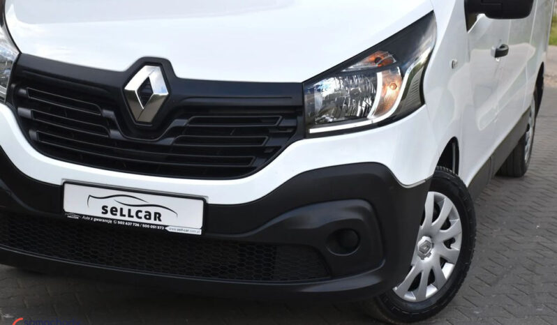RENAULT Trafic | przedni | Manualna | 95 KM | Biały full