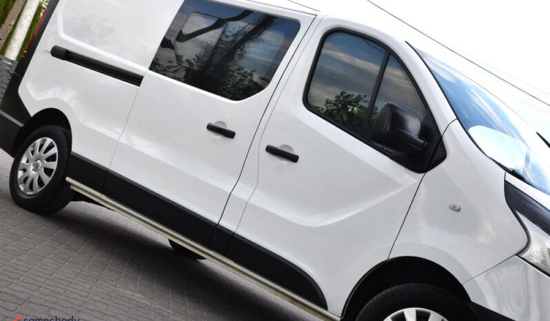 RENAULT Trafic | przedni | Manualna | 95 KM | Biały full