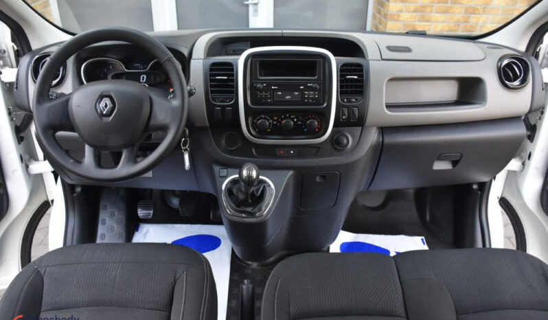 RENAULT Trafic | przedni | Manualna | 95 KM | Biały full