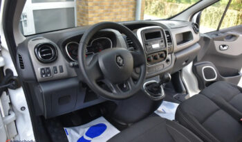 RENAULT Trafic | przedni | Manualna | 95 KM | Biały full